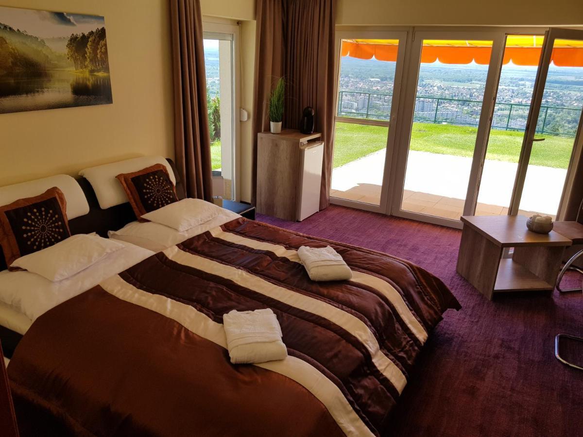 Astra Apartman Tatabanya Exterior photo